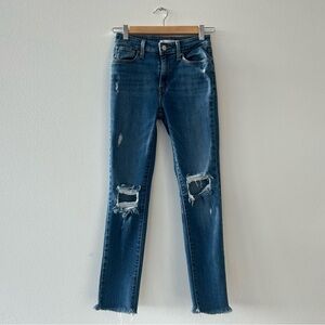Women’s Levi 721 Distressed Skinny Jeans